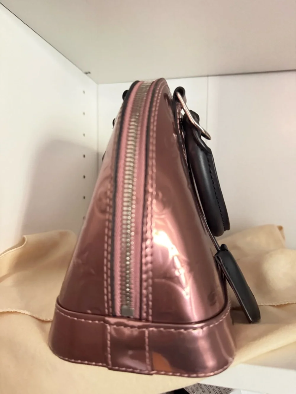 Louis Vuitton Alma BB Rose Cuivre Vernis - Picture 5 of 16